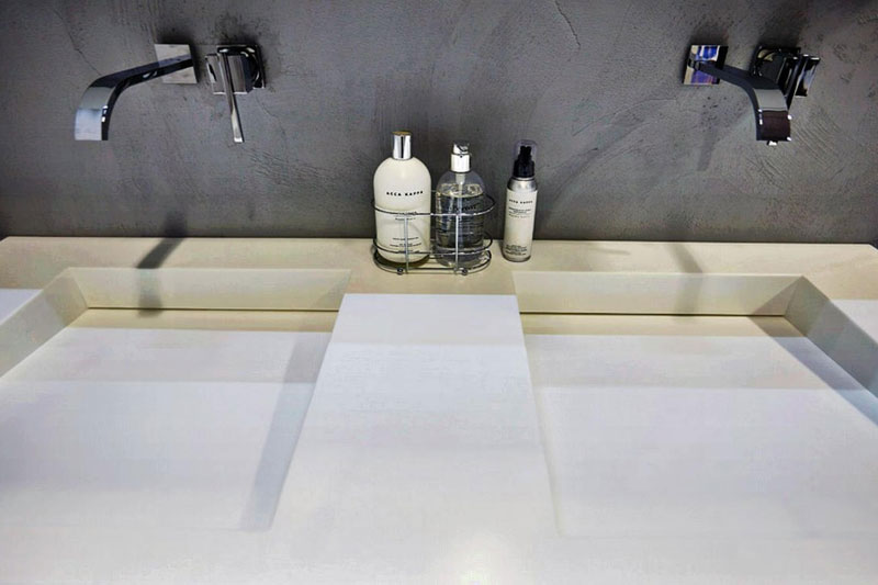 Corian, pour enjoliver les surfaces de salle de bain